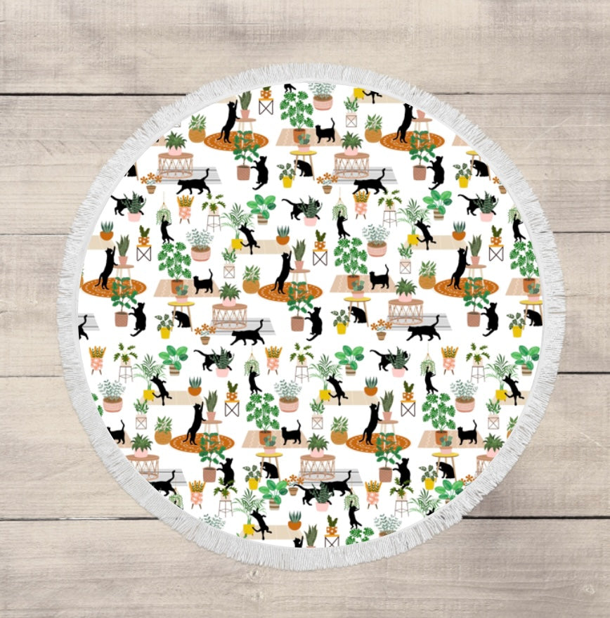 Cats and plants round beach towel