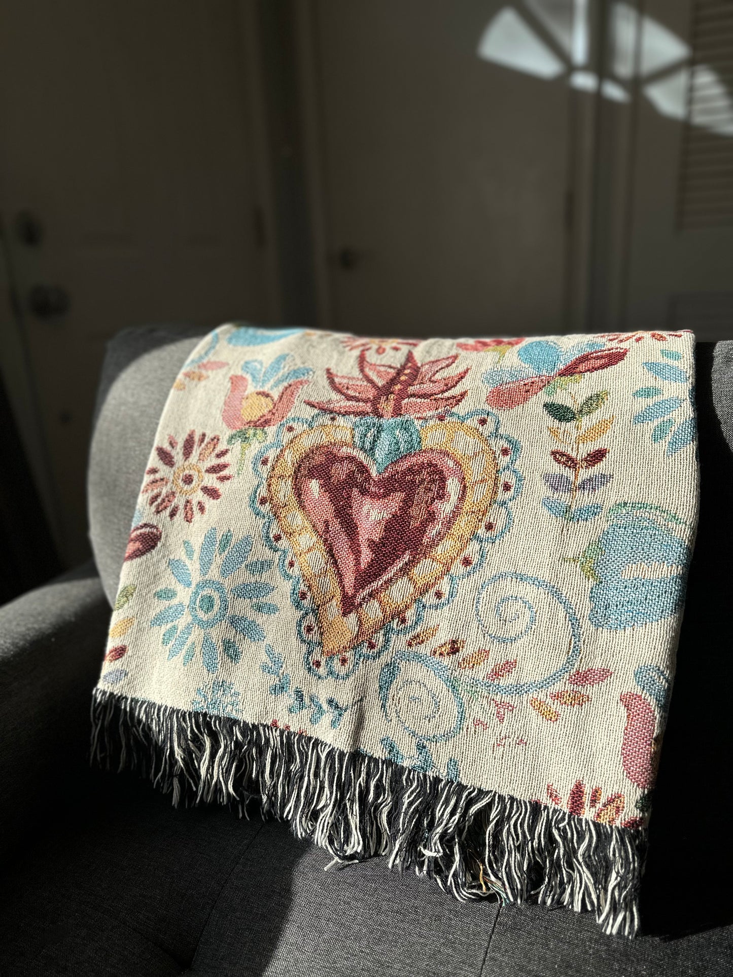 Sacred hearts with blue flowers Woven Blankets. Mexican folk blanket for her. Sagrado corazon. Milagritos cobija