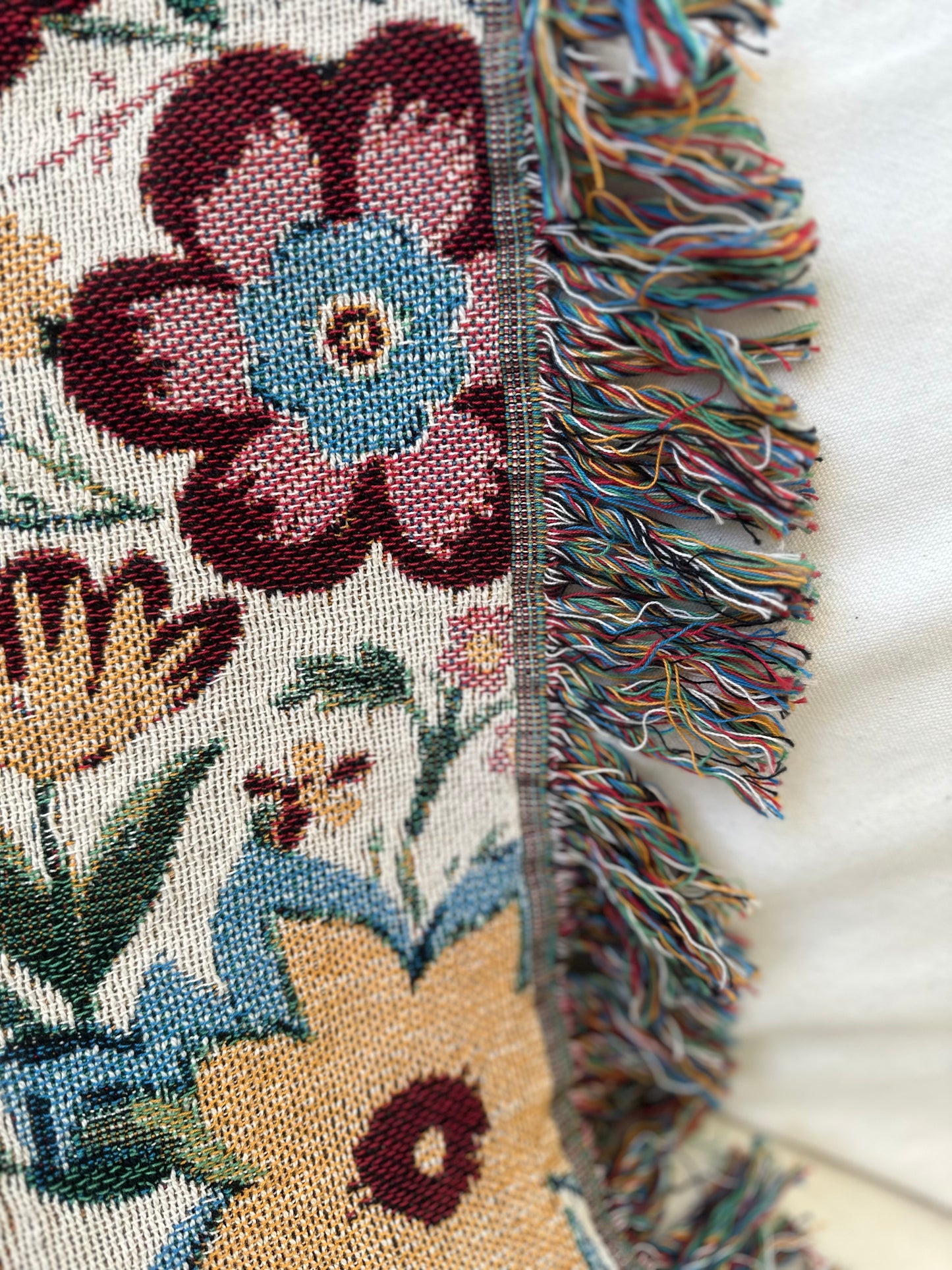 Floral woven blanket for flower lover, plant lady. Gift for mom, grandma or teacher. Flowers home decor