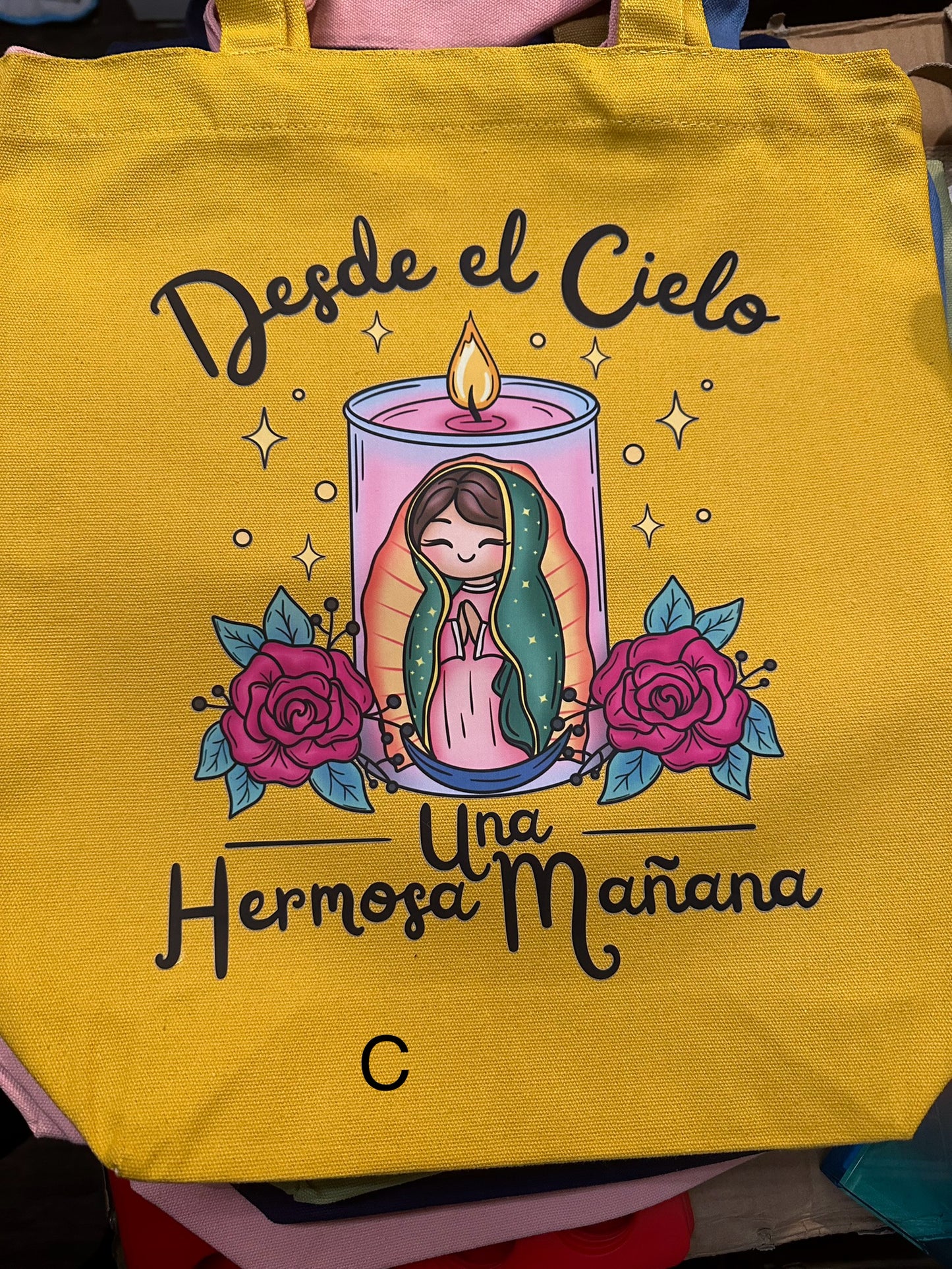 Desde el cielo una hermosa mañana tote bag. Virgencita de Guadalupe.