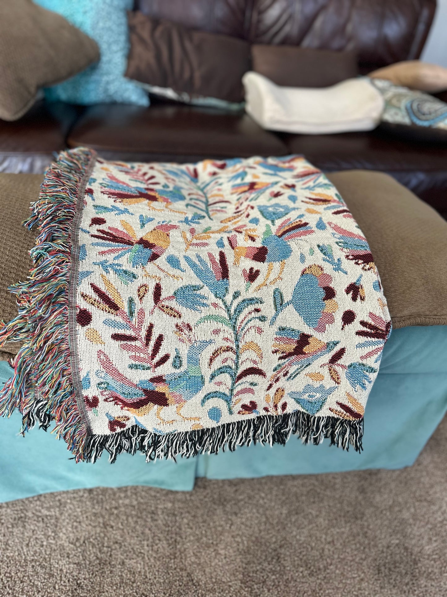 Otomi blanket for Mexican family. Otomi with soft color for modern Mexican home decor. Otomi tapestry for Mexican friend. Mexican mom gift