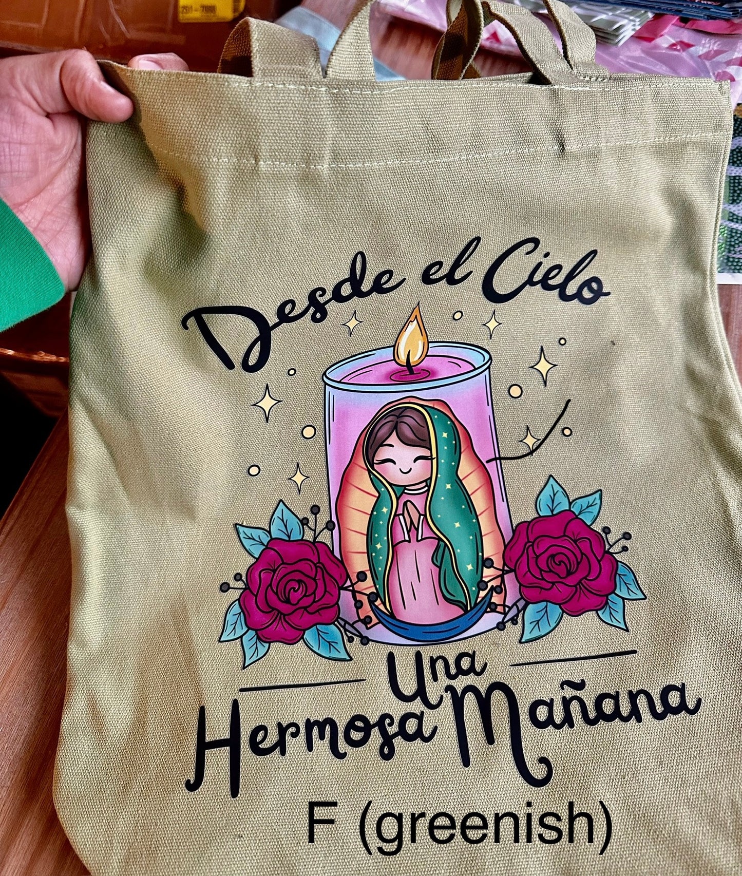 Desde el cielo una hermosa mañana tote bag. Virgencita de Guadalupe.