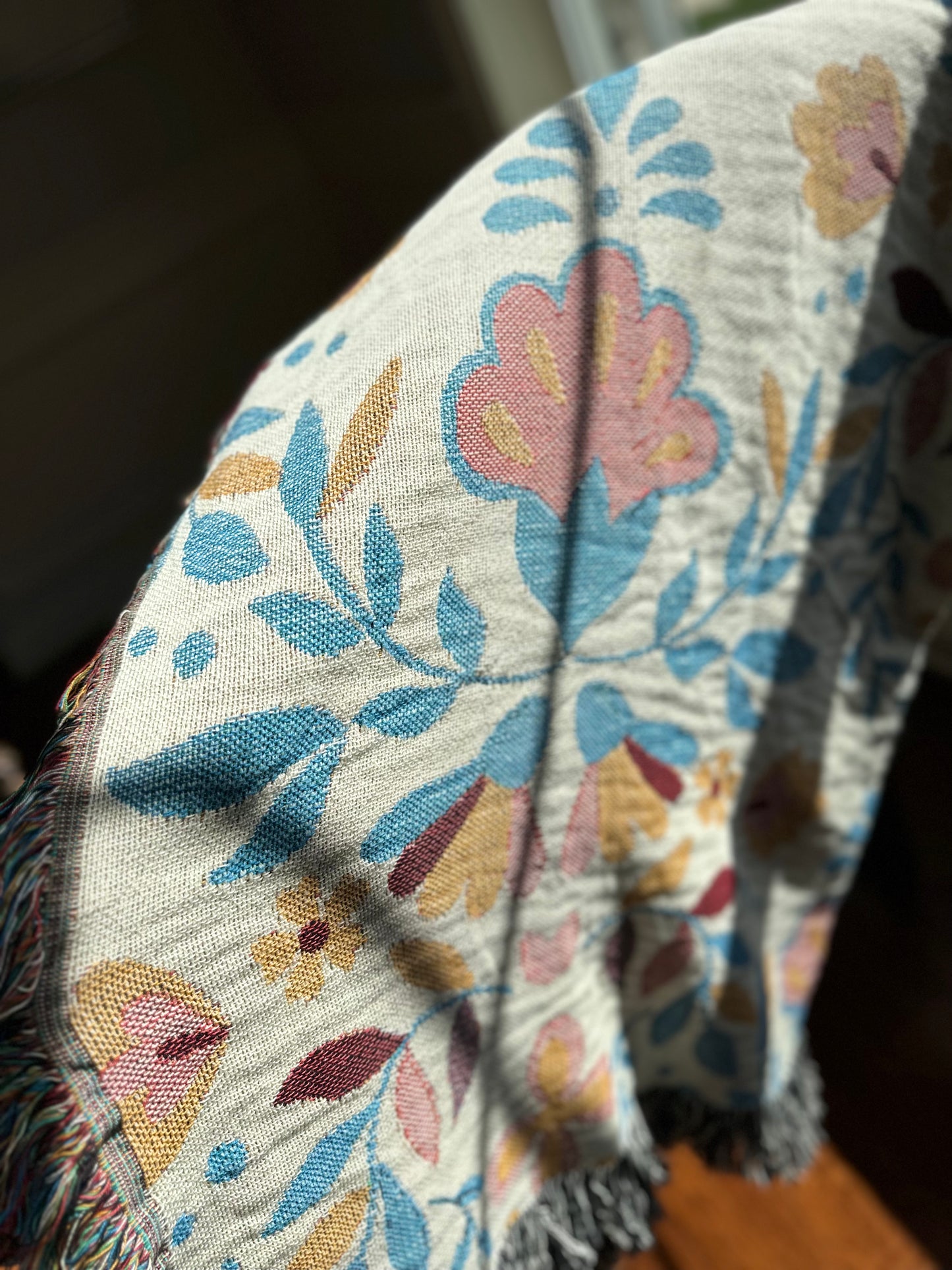 Mexican floral throw blanket for friend, mom or grandma. Mexican art gift. Mexican gift for Mexican friends.