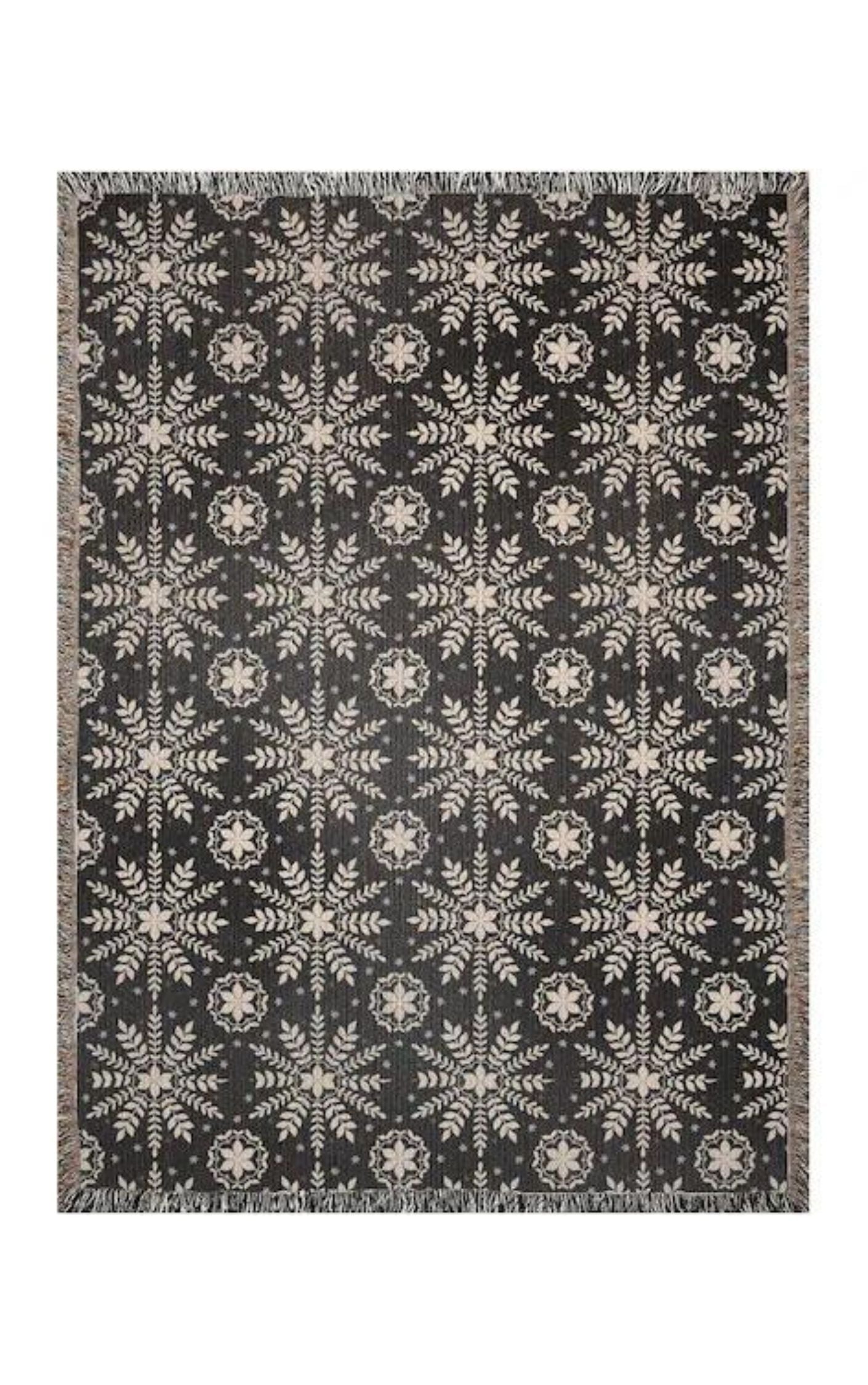Black and beige snowflakes woven blanket 50x60” clearance