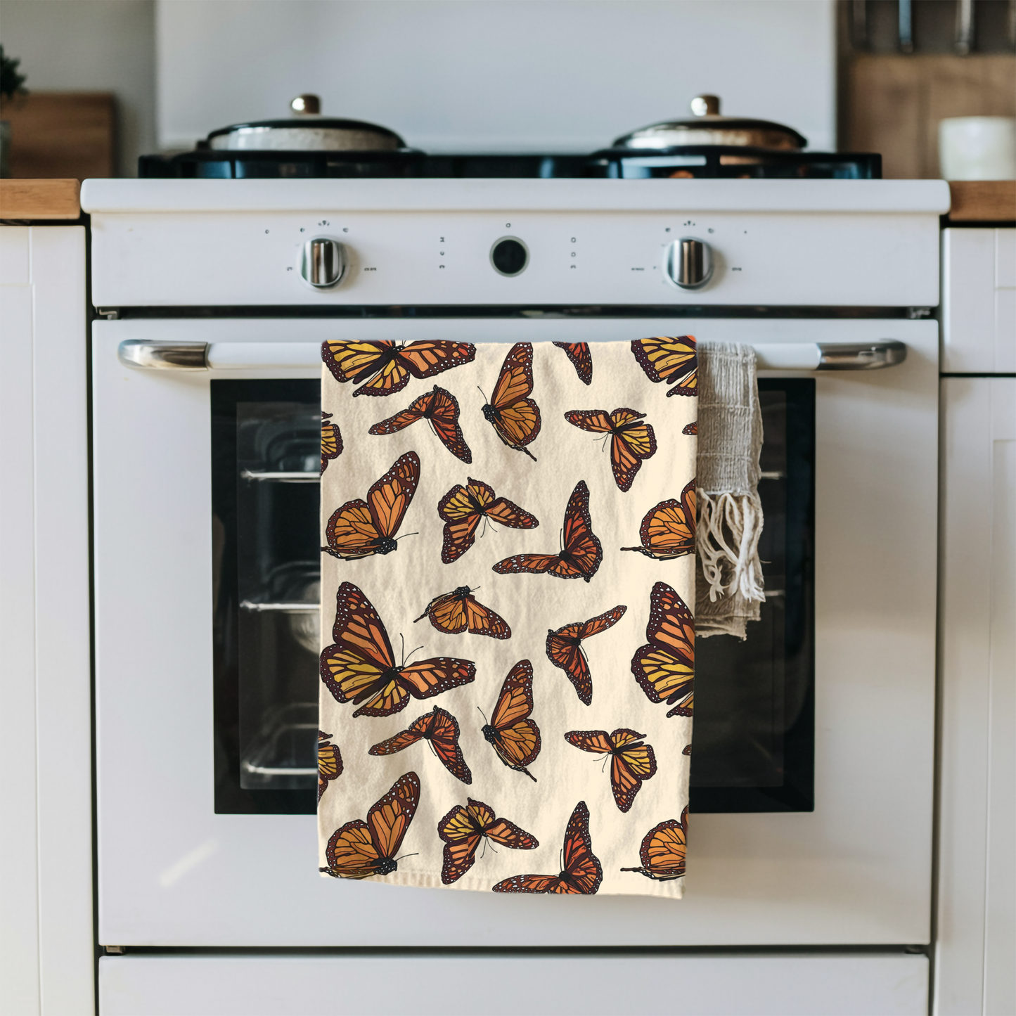 Monarch butterflies kitchen towel. Set of 2 kitchen towels.