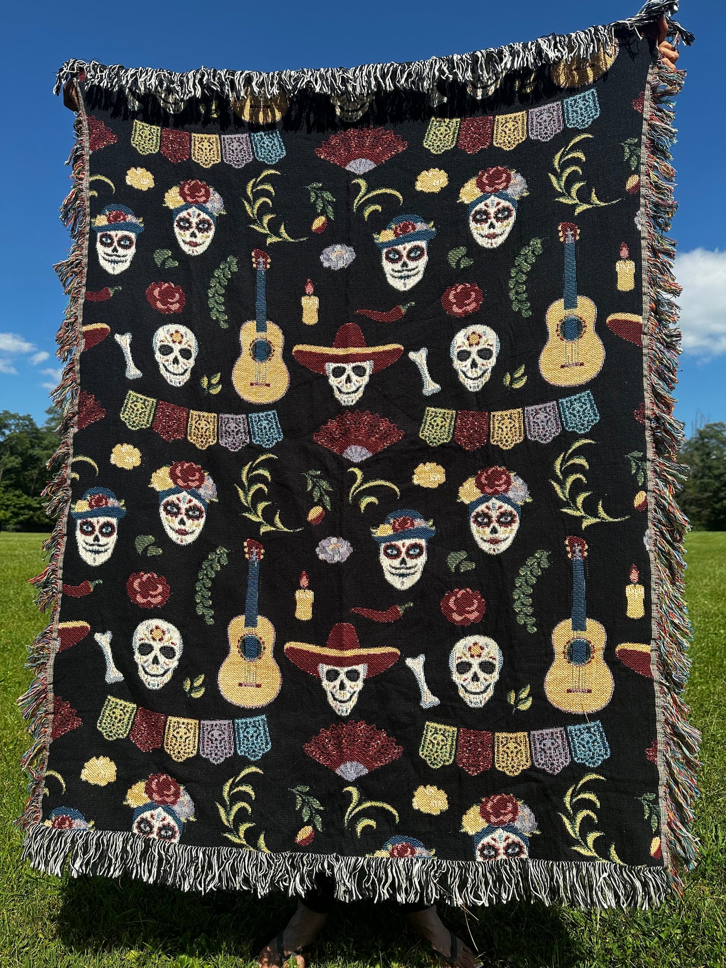 Day of the death woven blanket 37x52” clearance